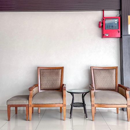 G Star Hotel Pantai Remis Extérieur photo